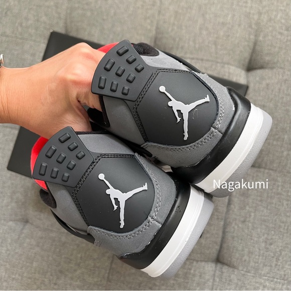 🤍🖤 Nike Air Jordan 4 retro grey red shoes - Picture 4 of 4